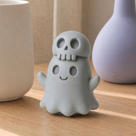 3D Printed Skull Ghost Figurine, Spooky Gothic Ghost Statue, Mini Cartoon Ghost Ornament for Table Centerpiece Shelf Desk Decor