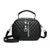 Women's Bag New Fashion Women's Large-capacity Portable Shoulder Messenger Bag Tide