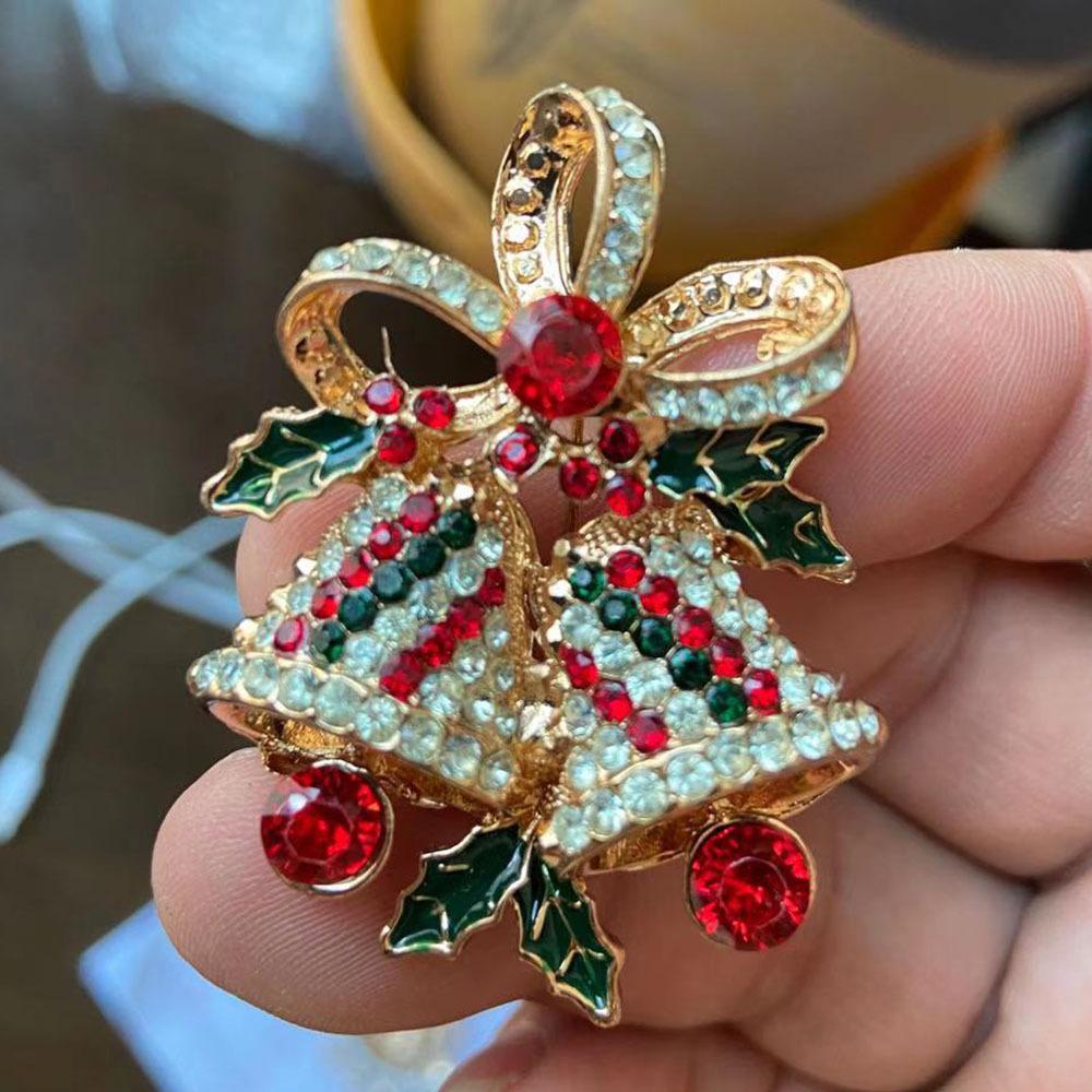1PC Women's Christmas Fashion Bell Snowman Brooch Pendant Clothing Pin Accessories Design Sense Jewelry Holiday Gift