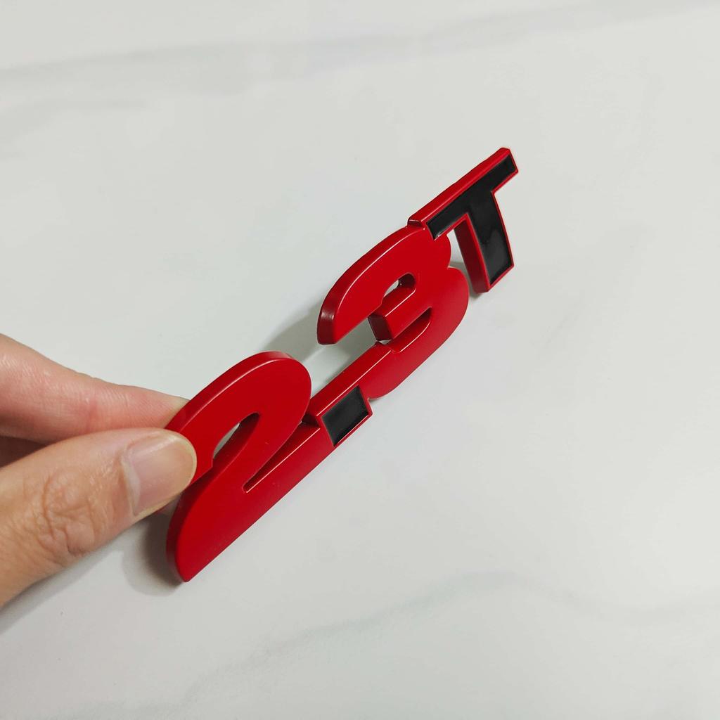 Autocollant Insigne Métallique 3D Badge 2.3T Cylindrée Emblème d'Aile Arrière pour GT Shelby