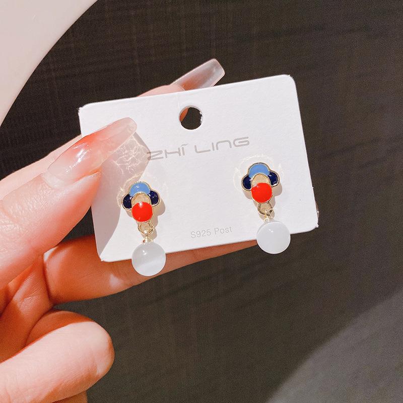 Orecchini Pendenti Rotondi con Perle Retrò e Raffinati - Orecchini Eleganti e di Nicchia per Le Petite.