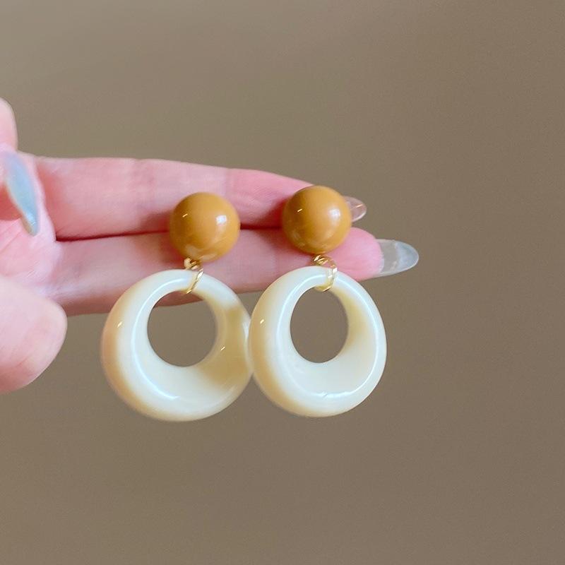 Dopamine Contrasting Color Circle Earrings Women's New Popular Niche Special Earrings Color Circle Exaggerated Earrings