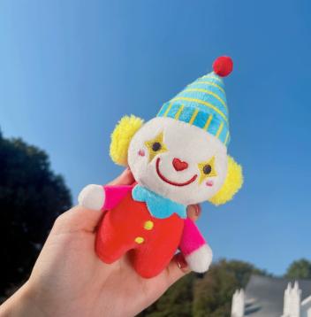Plush Clown Doll Keychain Soft Stuffed Hanging Toy Accessory for Bags Backpacks and Keys Durable Stitching and Lightweight Design