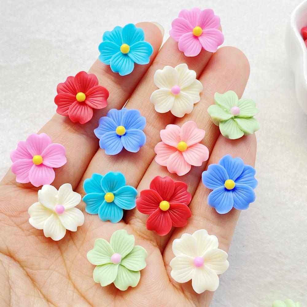 50 Stück Niedliche Mini Bunte Blumen Nail Art Harz Designer Anhänger DIY Bastelartikel für Nägel 3D Dekorationen Schmuck