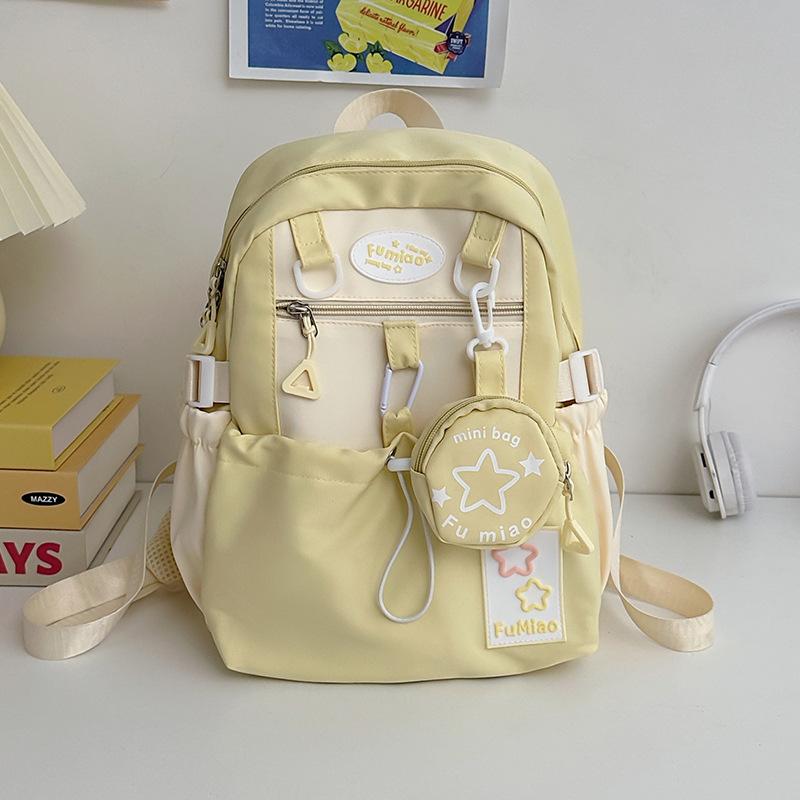 Cute little fresh girl backpack Korean version light schoolbag small backpack for elementary school girls and junior high school students