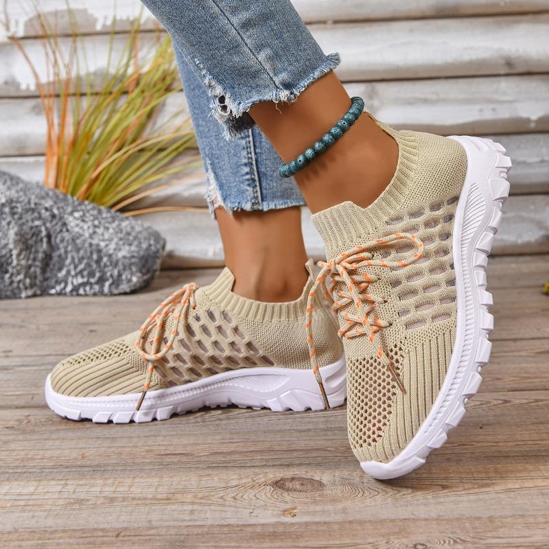 New Breathable Lace-up Low-top Single Shoes for Women, Large-sized Thick-soled Sports Board Shoes