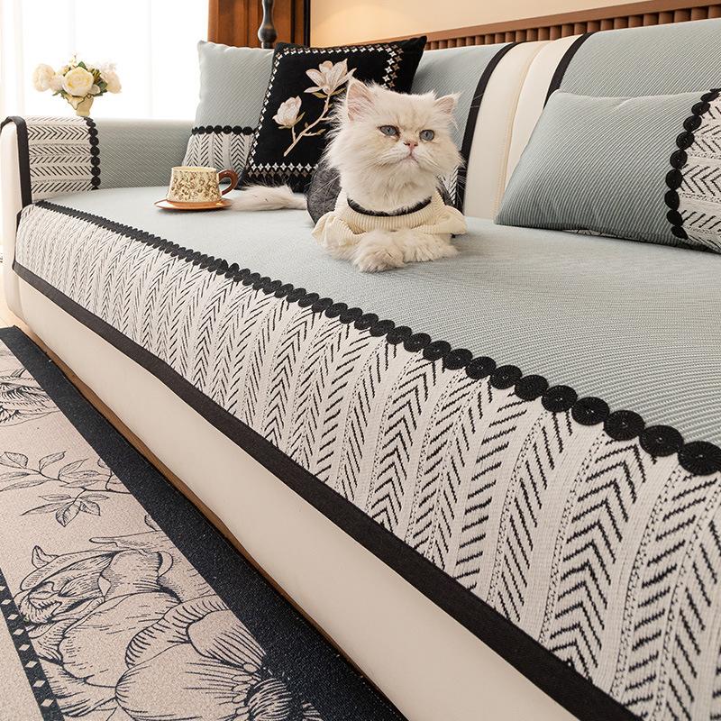 

Summer Mat Sofa Cushion New Ice Silk Cool Sofa Cover One Piece Straight Non-Slip Sofa Cushion 70*70cm