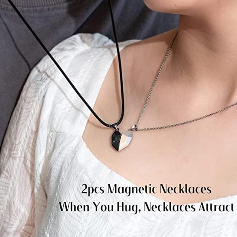 2Pieces Love Heart Necklace Personalized Couple Necklace Pendant Love Heart Puzzle Matching Jewelry for Wife Husband