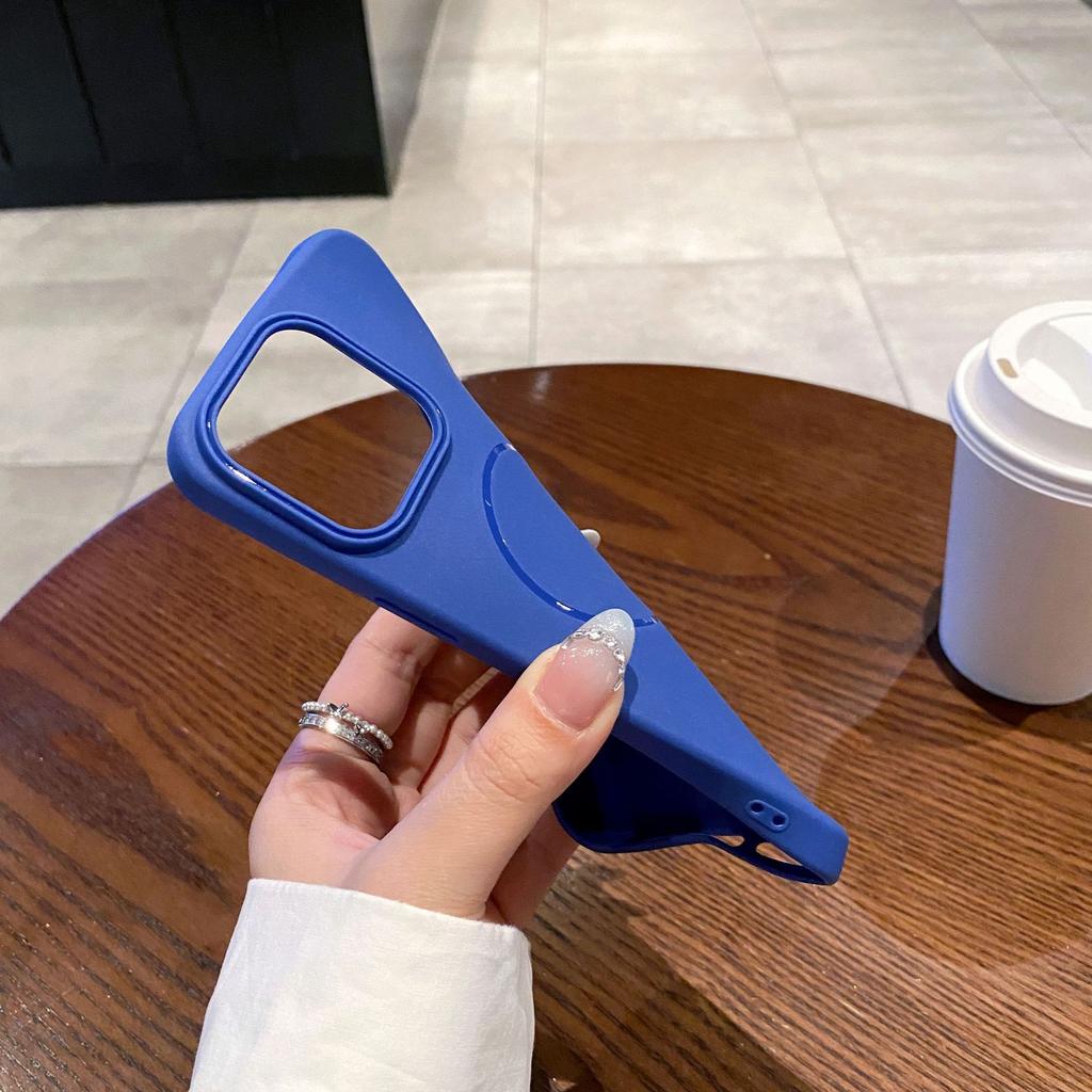 Applicable to Apple 16Pro max mobile phone case matte soft case fine ring magnetic suction iPhone17 solid color simple 14/15