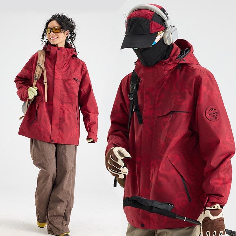 Jacket women's outdoor hiking suit fleece liner windproof and waterproof three-in-one jacket men's customization