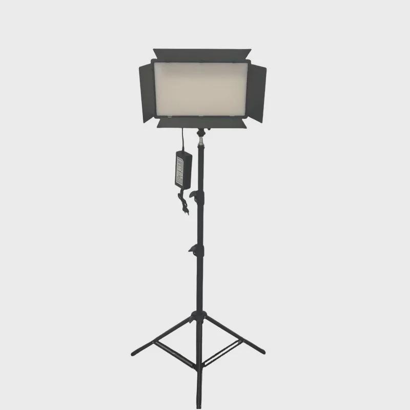 Tragbares LED600/800-Fülllicht für Studio, Fotografie, Influencer-Videos und Beauty-Shots.