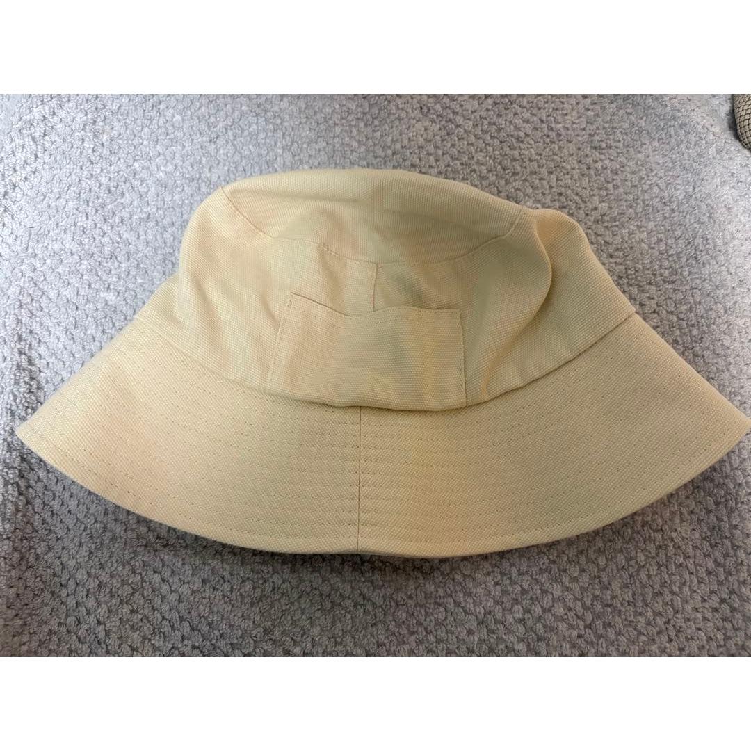Used (Lack of Color) Bucket Hat Beige 100% Cotton