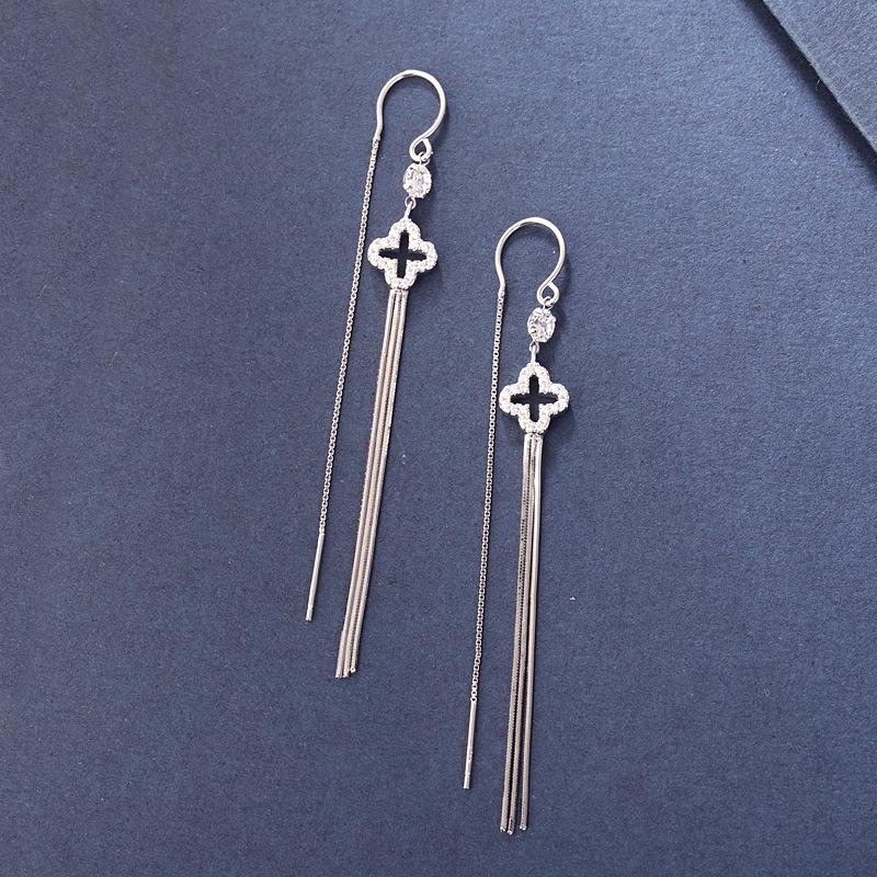 Elegant S925 Sterling Silver Four-Leaf Clover Tassel Earrings – Diamond-Inlaid, Anti-Lost, Versatile for Clubbing, Fashionable Ear Cuffs for Women 925 Silver