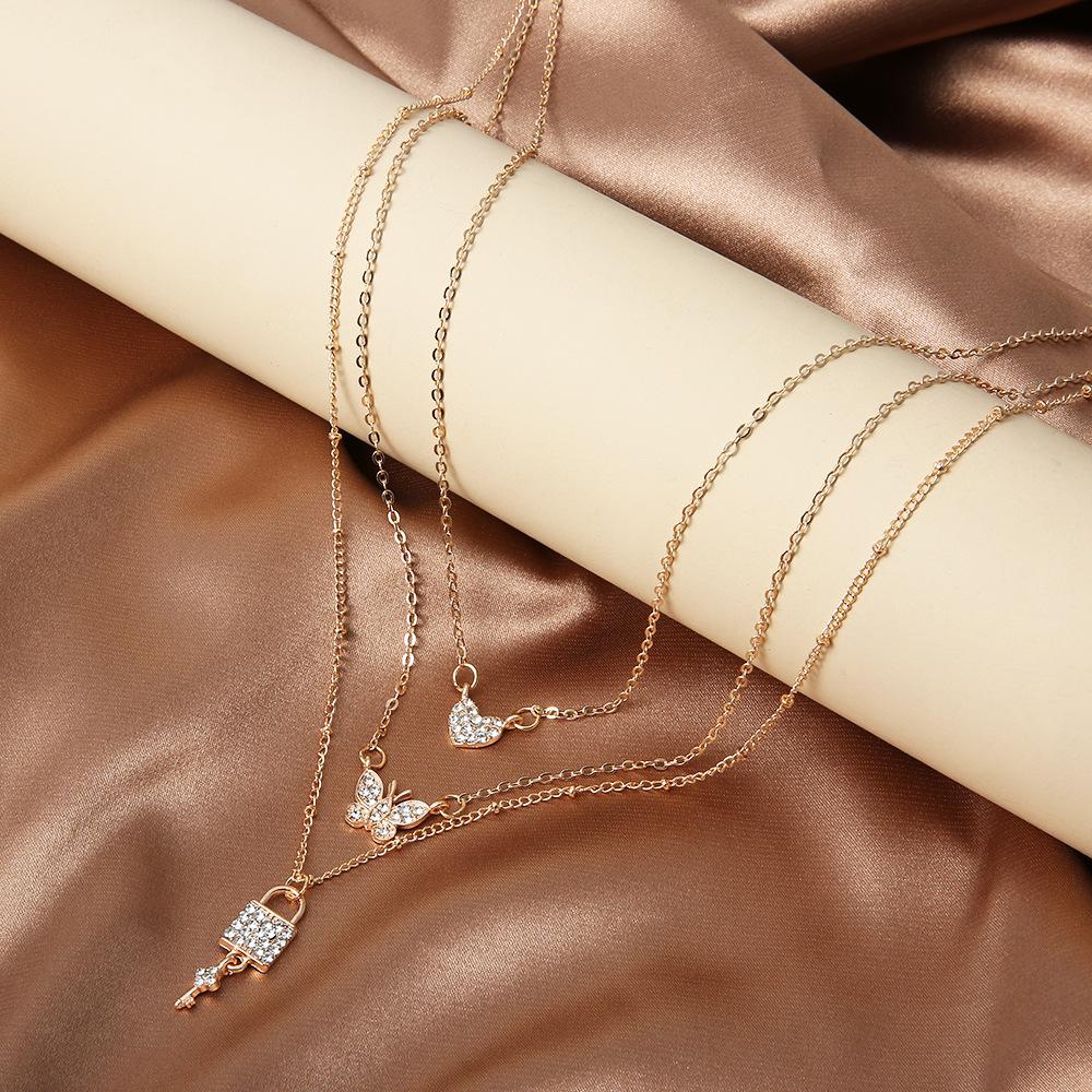 Módní vícevrstvý smajlík s perlovými korálky Náhrdelník pro ženy Srdce Květ Yin Yang Náhrdelníky s kovovým řetízkem Šperky