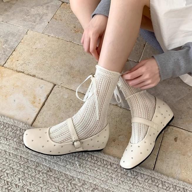 [Yushilai] Retro Riveted Ballet Single Shoes Women's 2025 Spring New One-word Buckle with Shallow Mouth Mary Jane Shoes