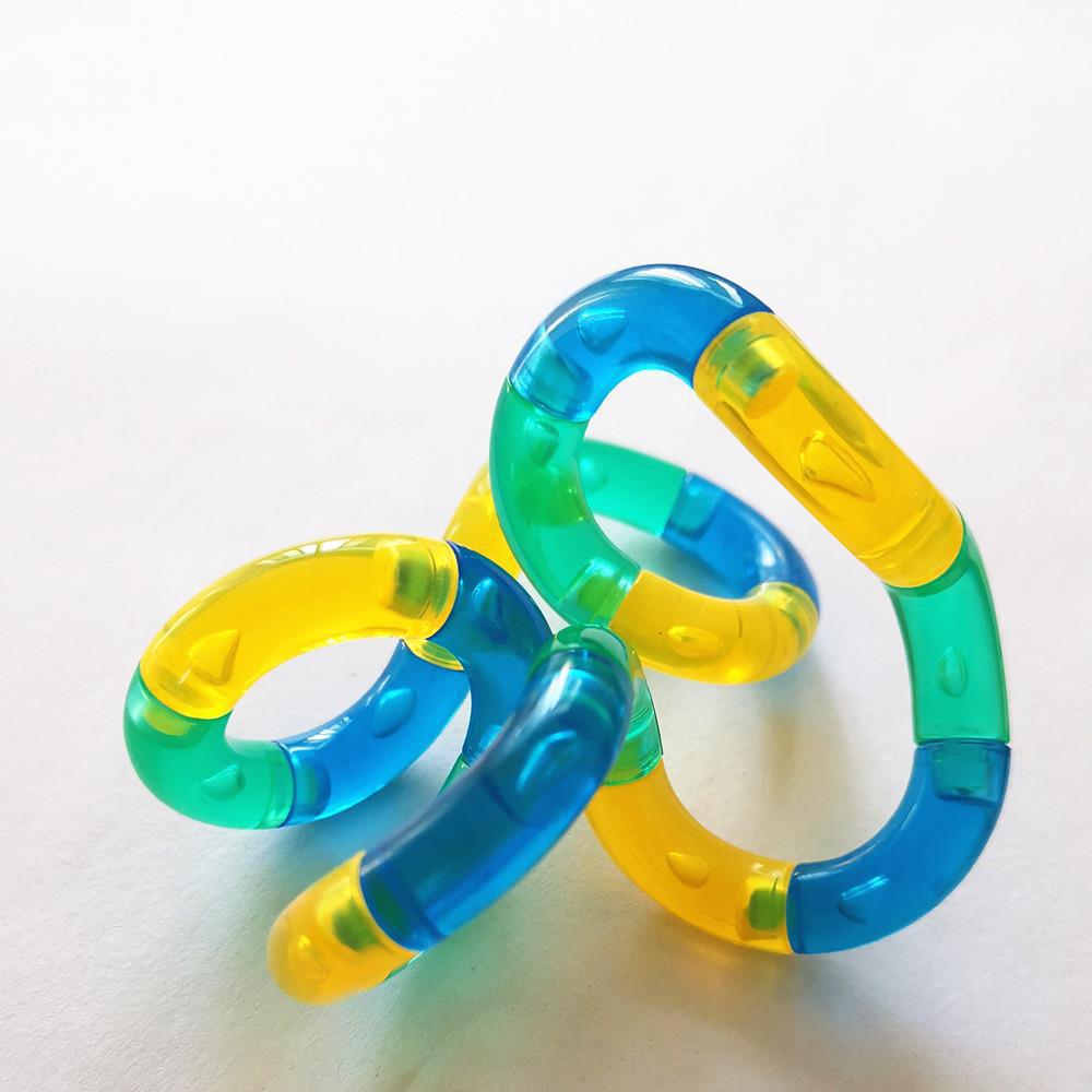 Seven-color Twisty Toy: Stress-relief, Finger Exercise, Relaxation, and Concentration Tool for Kids and Babies.