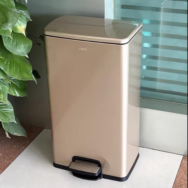 GUAIKEAI Stainless Steel Foot Pedal Trash Can