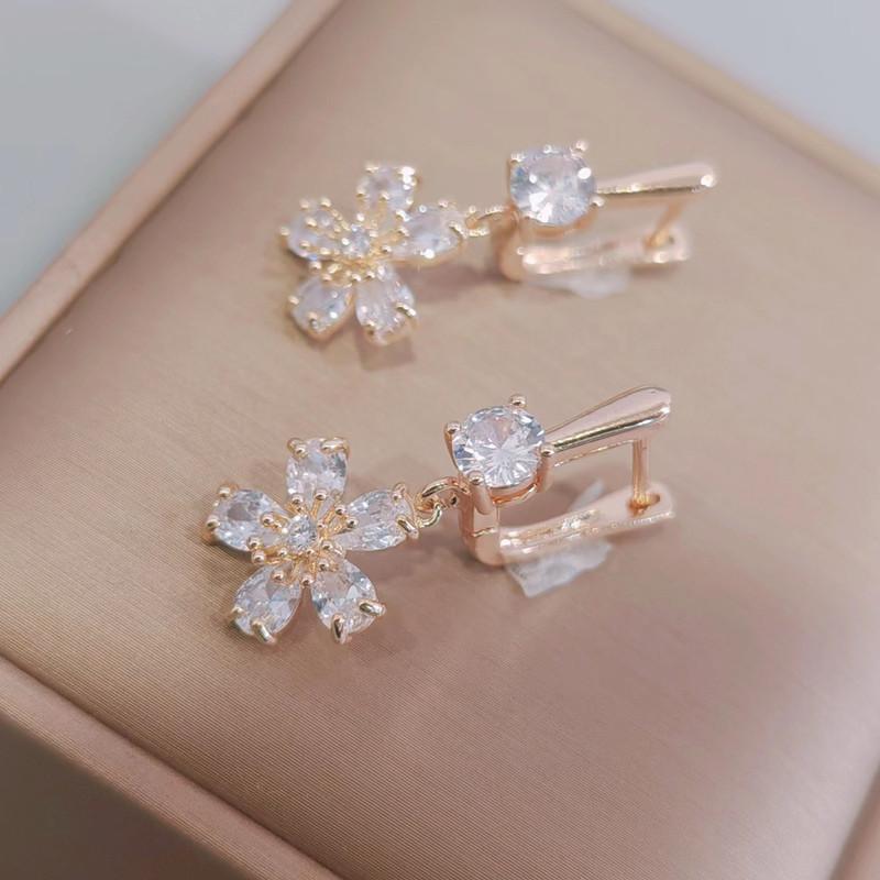 Boucles d'oreilles en forme de fleur pour femmes, nouveauté 2023, couleur or, cristal, zircon, pendantes, accessoires de fête tendance
