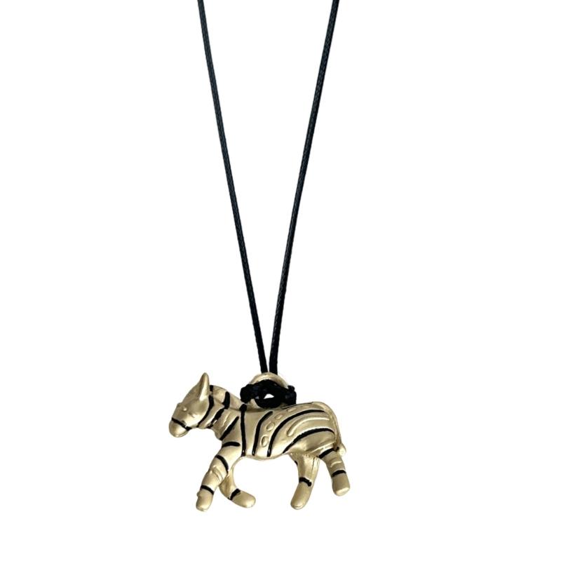 

Sturdy Wax Rope Zebras Necklace with Adjustable Chain Jewelry Sweater Chain for Chic Style Enhancement Outfits