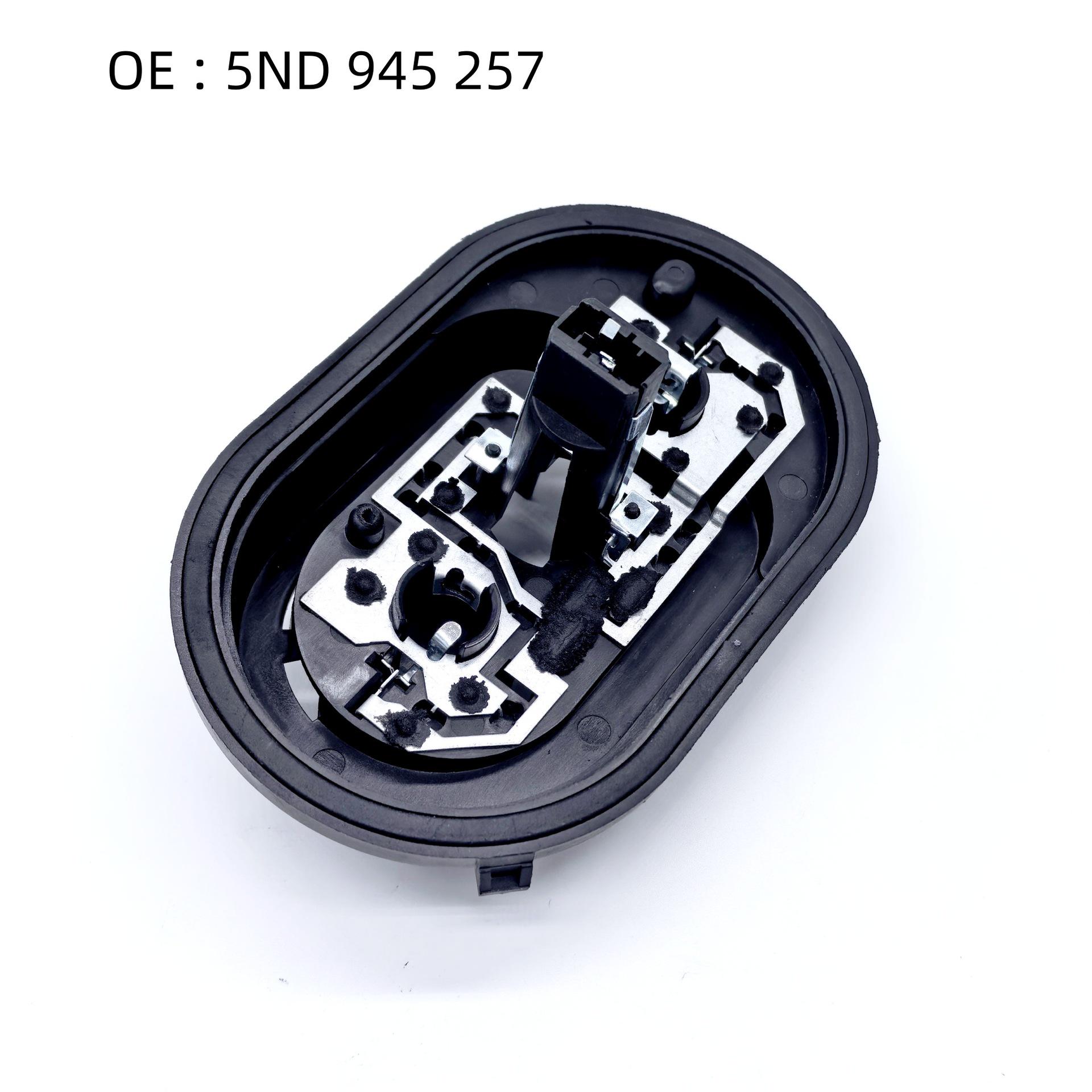 

Volkswagen Tiguan Задний фонарь Плата и патрон 5ND945257/5ND945258