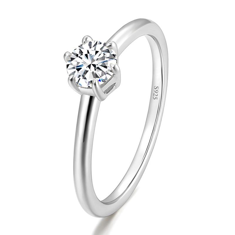 Silver 925 Six-Claw Moissanite Ring with 0.5 Carat D Color Diamond