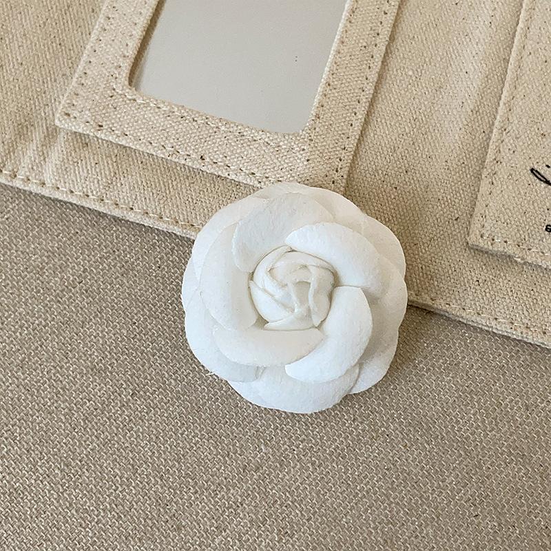 Light Luxury And High-End Sense, Small Fragrant Wind, Camellia Brooch, Femininity, Trendy And Versatile Woolen Coat, Suit Pin Accessories