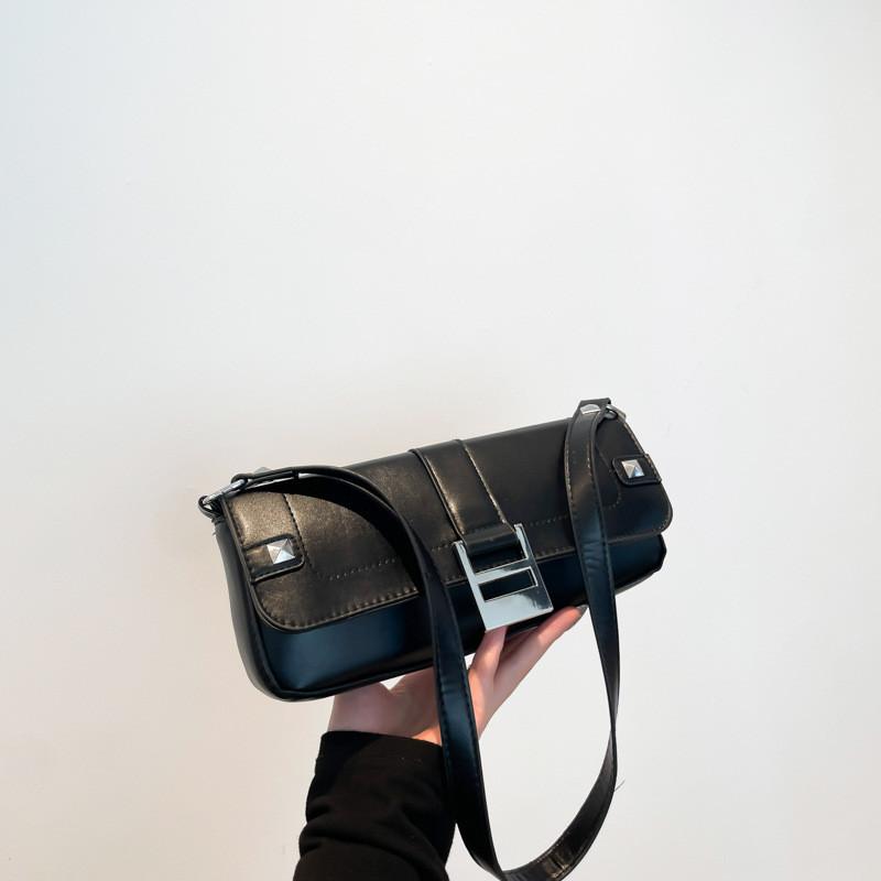 Elegant Minimalist One Shoulder Bag In Versatile Colors Ideal For Street Style Lovers