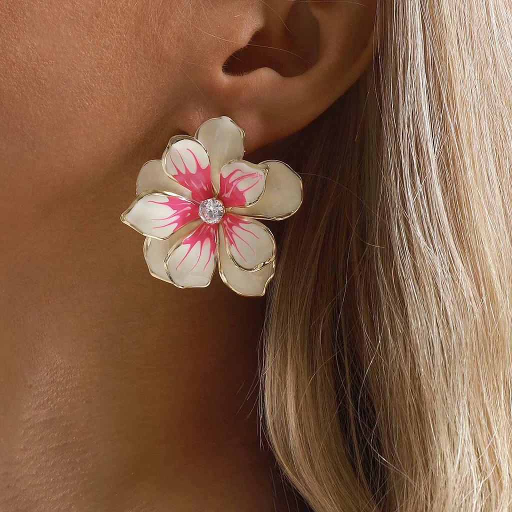 E11110 exaggerated color drip earrings, sweet and elegant personality metal flower stud earrings