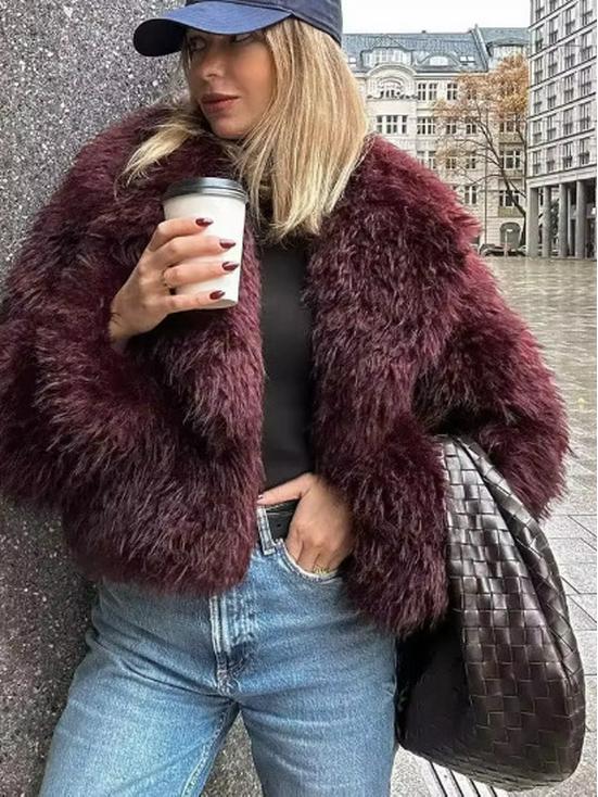 Women's Eco-friendly Faux Fur Coat - Autumn/Winter Celebrity Fashion 