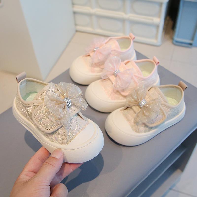 Spring and autumn baby toddler shoes soft sole children's new bow princess shoes 1-6 years old girls board shoes sports