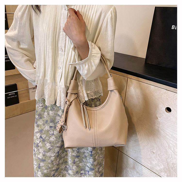 IELGY Casual Female Bag Fashion Portable Ladies Tote Bag Shoulder
