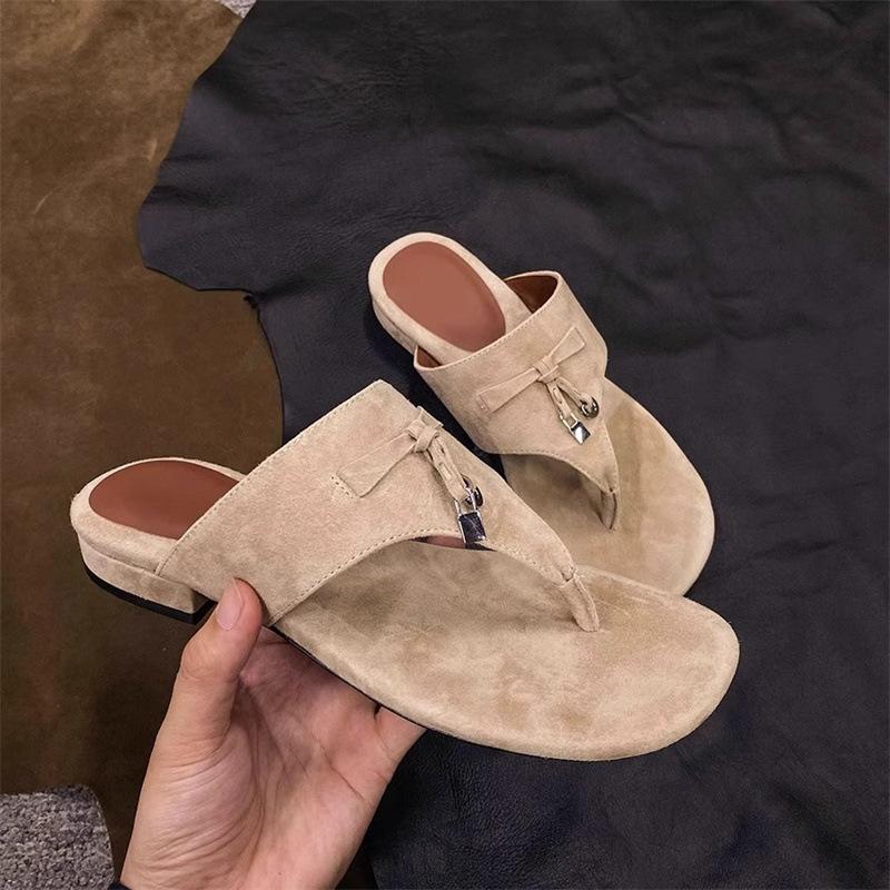 All-round Wear Is Not Greasy~ Retro Versatile Thick Heel New Slippers Women's Outerwear Toe Fashion Roman Sandals Flip-flops