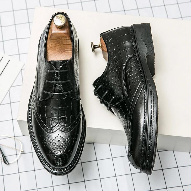 Derby Shoes Men PU Low-heeled Round Toe Lace-up Brogue Carved Hollow Breathable Wear-resistant Business Formal Men Shoes