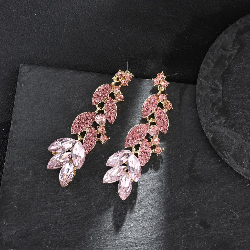 Exquisite Leaf-shaped Fashion Earrings  Forest-style Sweettrendy Earrings  Super Sparkling Elegant Earrings
