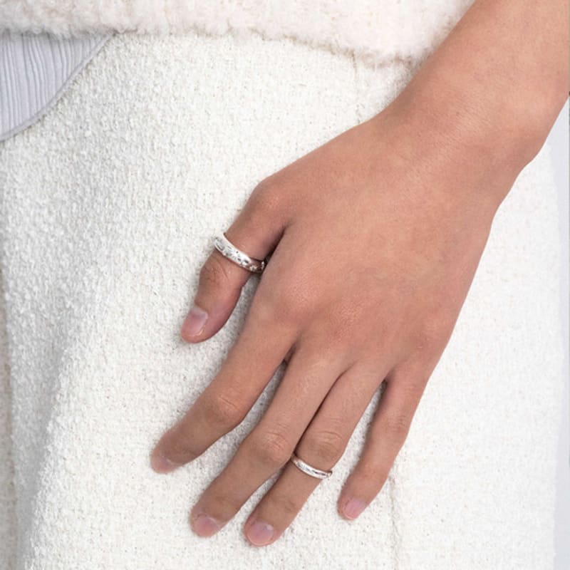 

Love of the Bush FLOWER CARVED 5MM SILVER