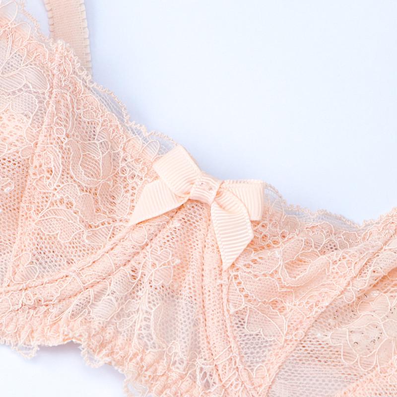 Sexy Lace 4-piece Lingerie Set - Women's Bra, Panties, Garter, Stockings