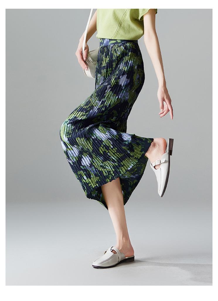 Fashionable printed pleated skirt 2026 summer thin commuting versatile mid length A-line skirt