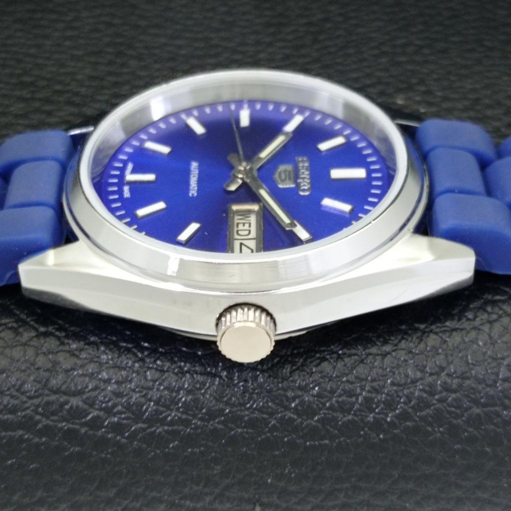 AUTOMATIC VINTAGE REFURBISHED SEIKO 5 JAPAN MENS BLUE COLOR DIAL WATCH a440607-4 Sk-a440607