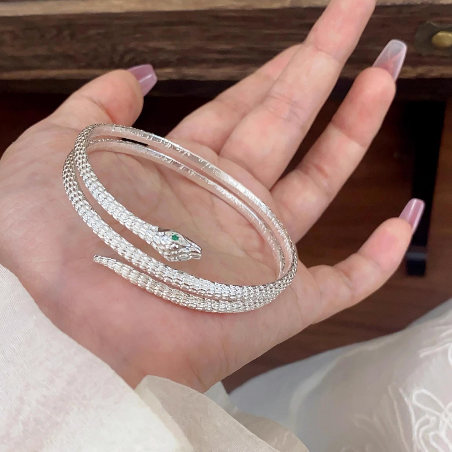 

Серебряный браслет-змея из стерлингового серебра 925 пробы, трехслойный, с индивидуальным шармом, простой, женский, с изображением животного, подарок на день рождения, изысканное ювелирное изделие платиновый
