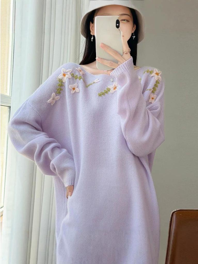 2026 Autumn/Winter Women's Embroidered Floral Wool One-Shoulder Sweater Top