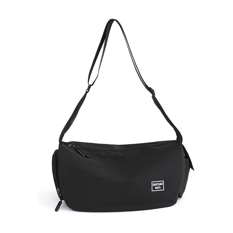 Lightweight Women s Large Capacity Travel & Gym Shoulder Bag