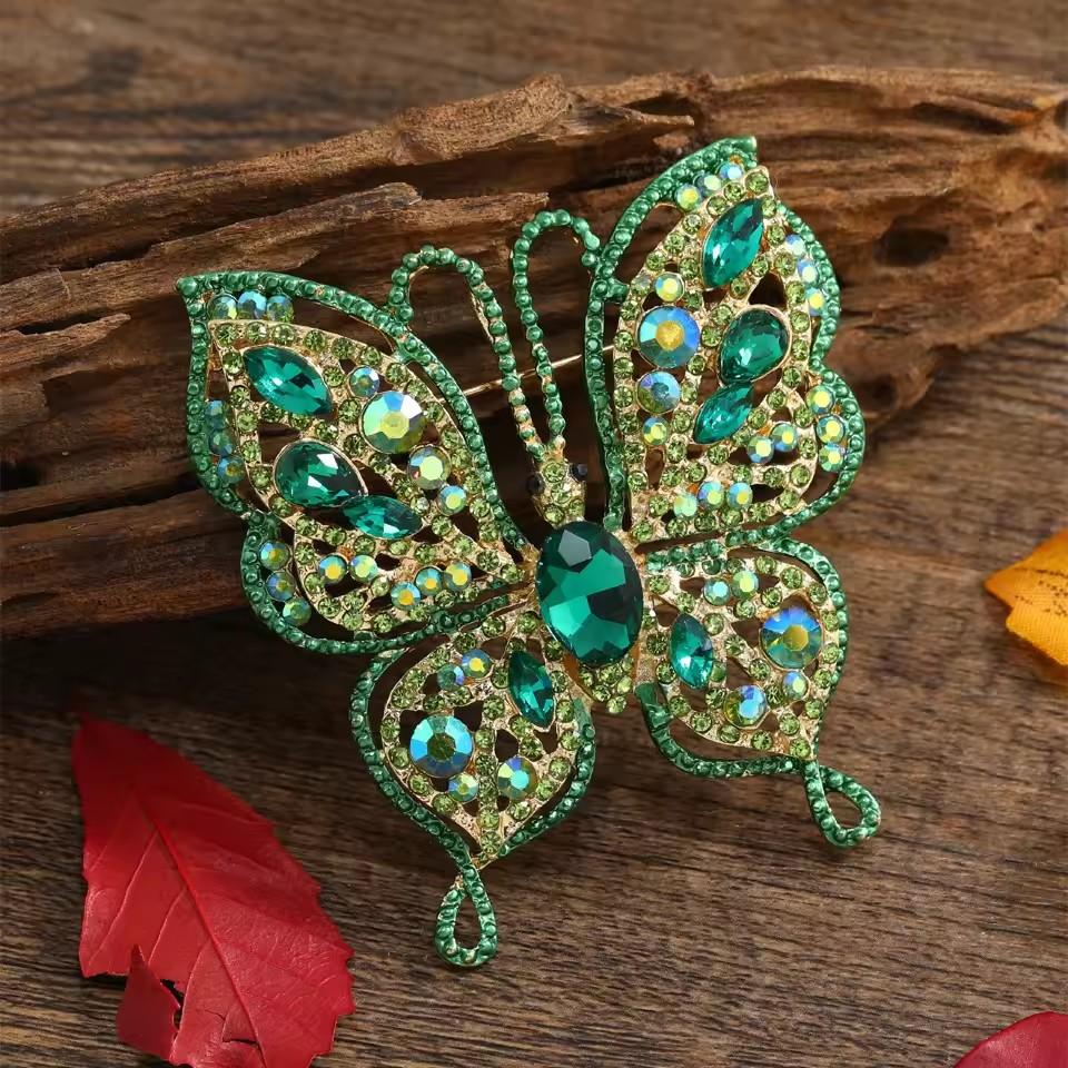 SKEDS Französische Schwere Handwerkskunst Schmetterlingsbrosche Damen Luxus Strass-Insekten-Anstecker Persönlichkeit Eleganter Schmuck Klassischer Schmuck