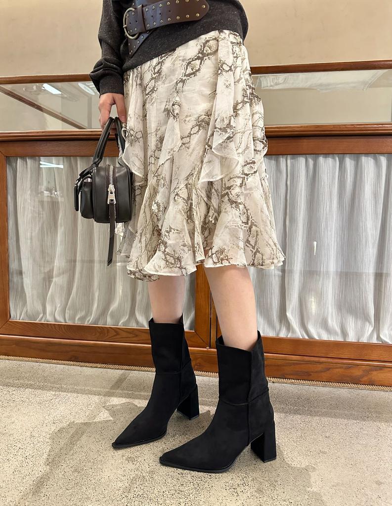 2025 autumn and winter new pointed thick heel high heel temperament French fashion women's short boots suede temperament women's boots