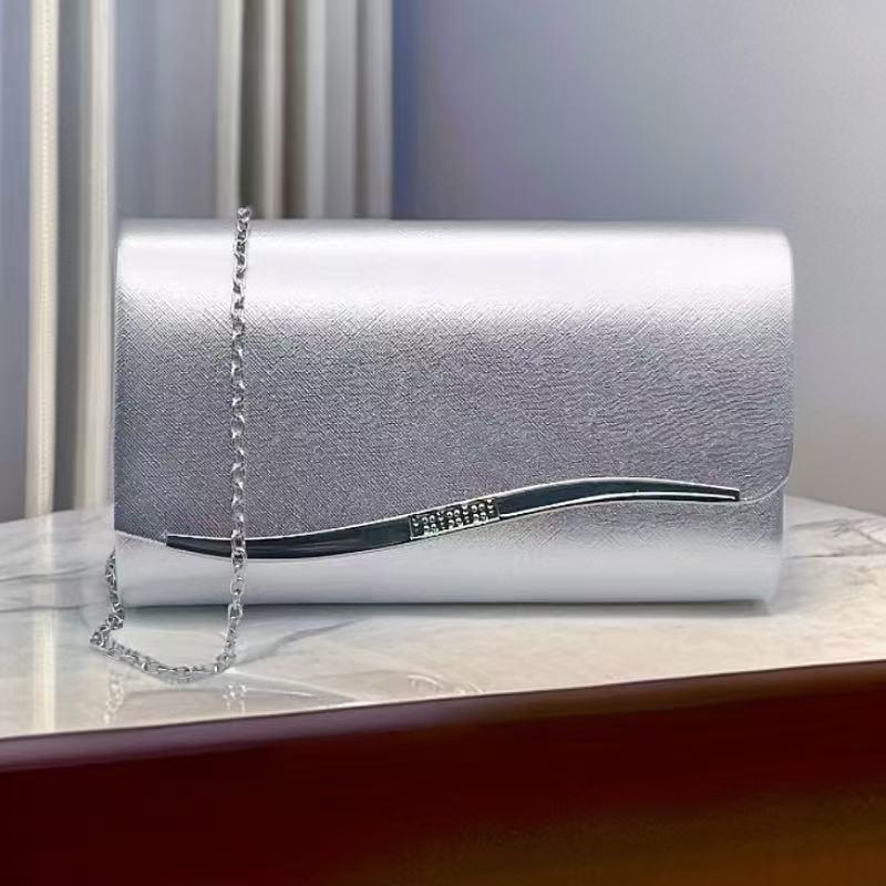 Женский вечерний клатч из искусственной ПУ кожи на цепочке - Простая модная сумочка 22x13x5 cm серебряный 1340₽