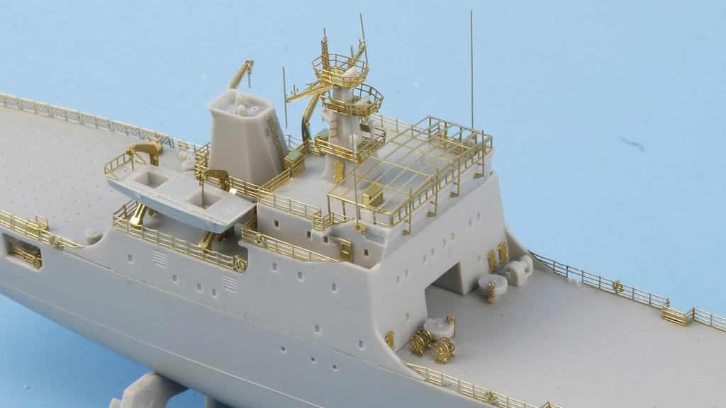 Tetra Model SE Series China Type 072A Large Landing Ship Plastic Model Parts SE7039 1/700 (TR)