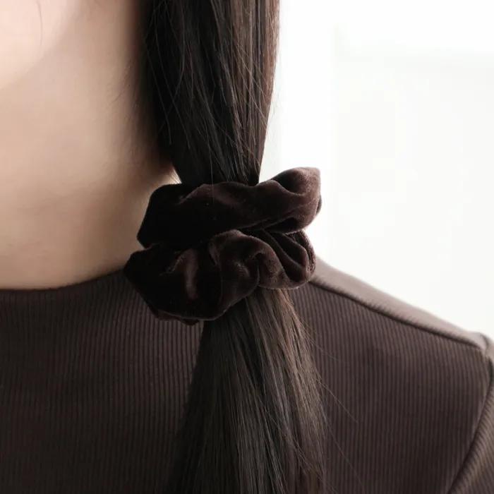 NOCTURN GRACE VELVET MINI SCRUNCHIE (4COLOR)