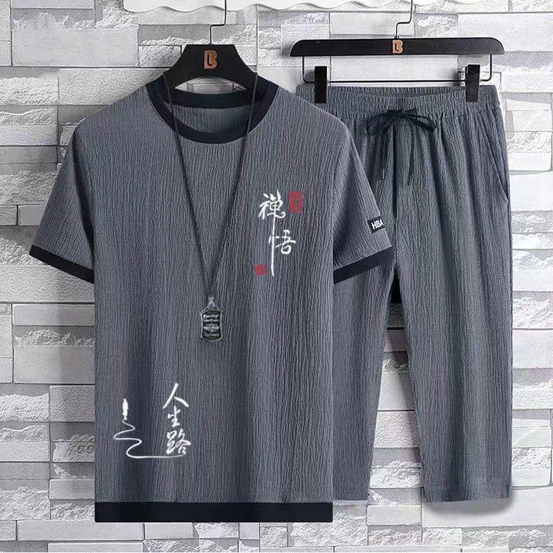 

Мужской летний свободный повседневный комплект из двух предметов из ледяного шелка: Футболка с коротким рукавом и укороченные брюки 4XL