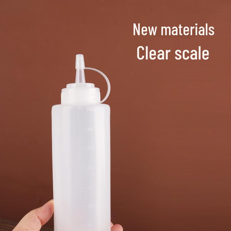 Thickened Plastic Squeeze Bottle for Sauce, Ketchup, Salad, Seasoning, and Oil.