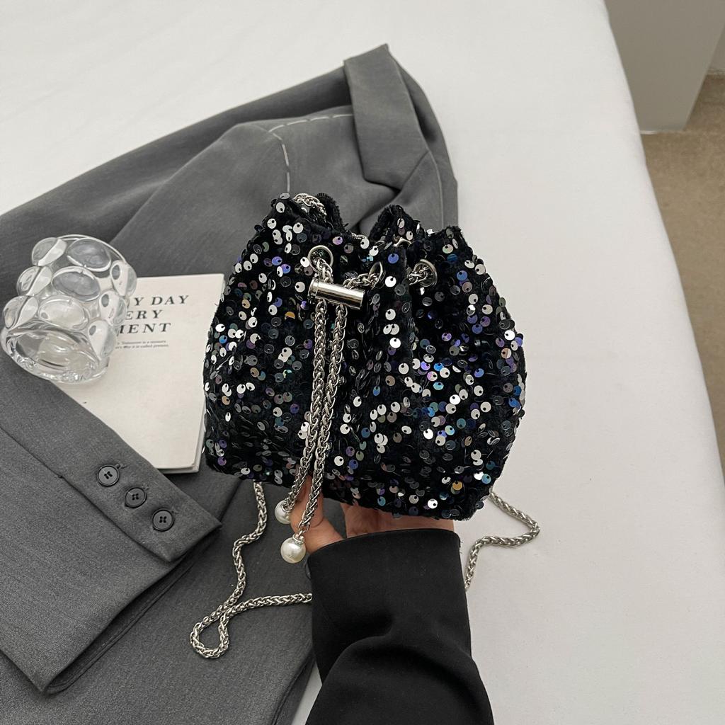 Fashion personalized sequined bucket bag shoulder bag trendy messenger dinner bag