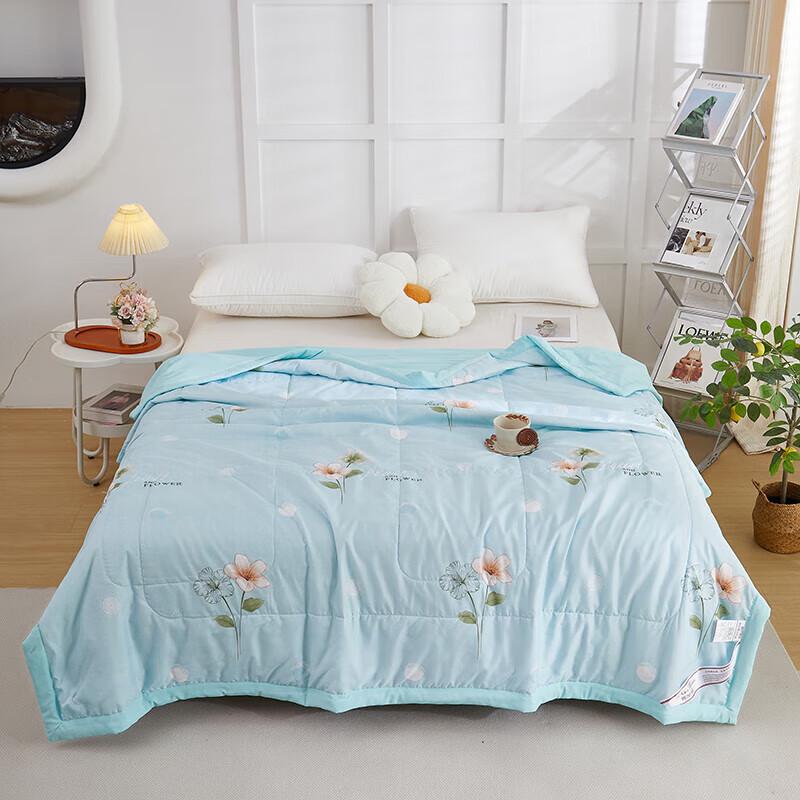 BGM Cloud Soft Floral Soybean Fiber Quilt